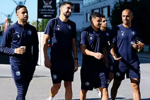 مشاركة ماييلي وتأهيل مصطفى فتحي.. بيراميدز يواصل تدريباته في معسكر تركيا